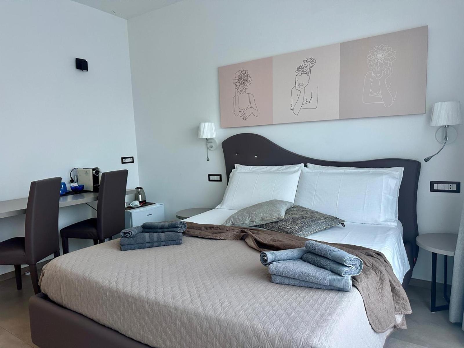 Blue Velvet Rooms Tortoli Ngoại thất bức ảnh